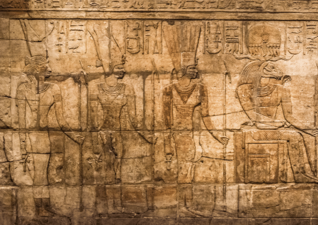 Altägyptische Götter mit Aten