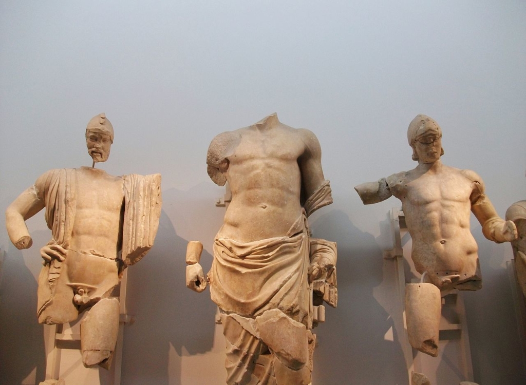 Antike griechische Statuen Olympische Ode 1