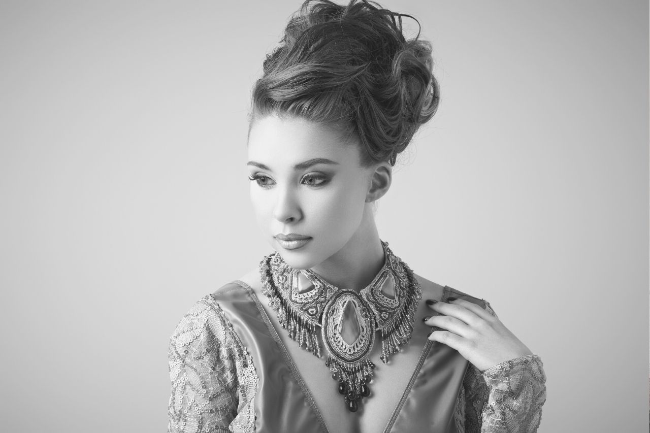 Ancient Sumerian jewelry style neckles