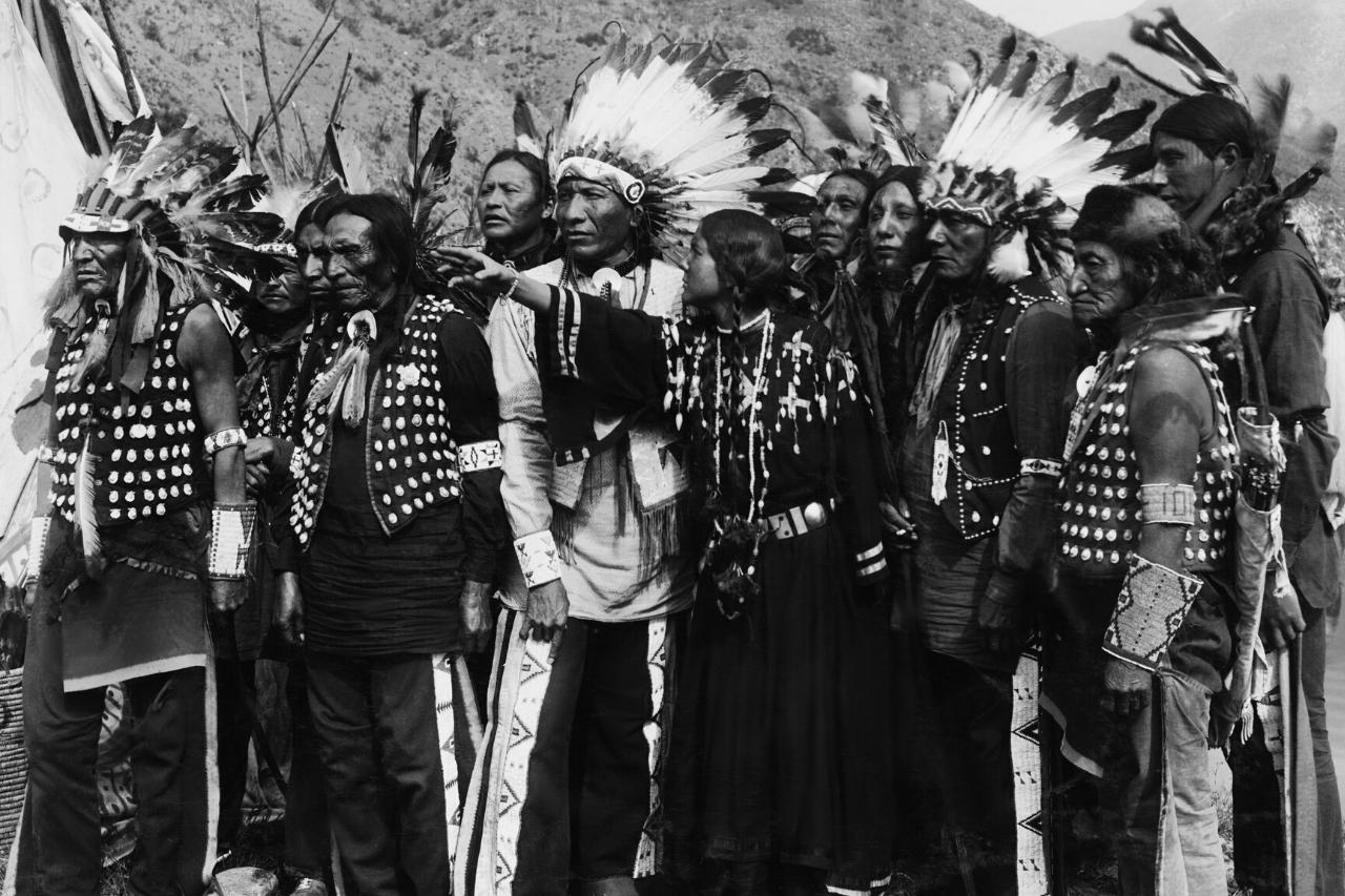 Können amerikanische Ureinwohner Bärte wachsen lassen: Indigene Methoden der Bartpflege