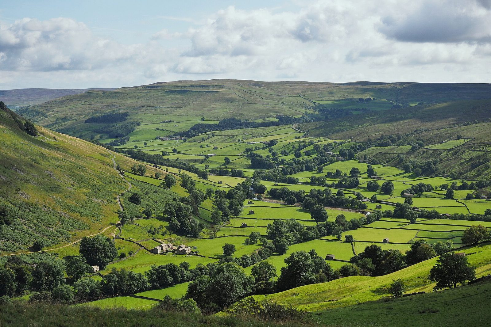 Blick ins Swaledale (nach Südosten) vom Pennine Way entlang des Kisdon hill