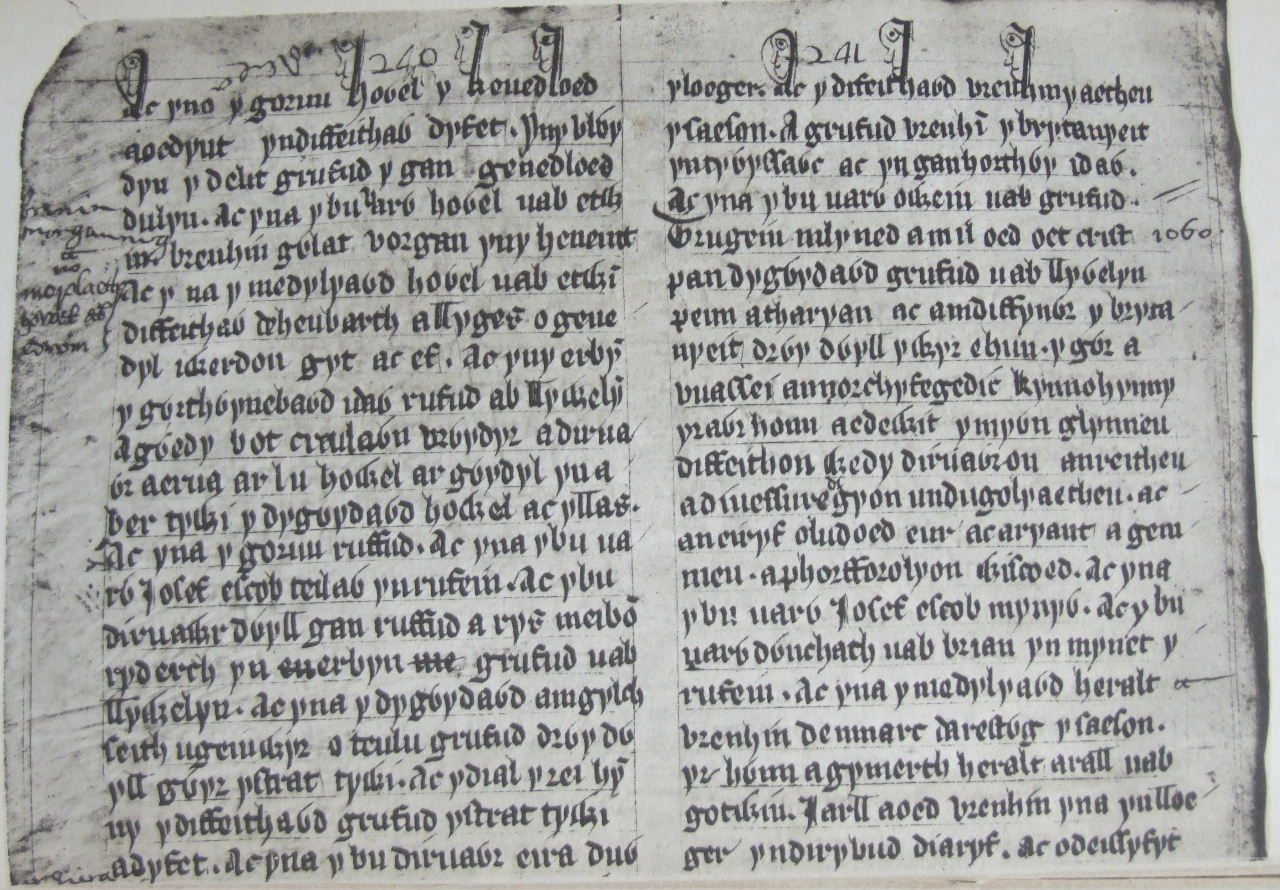 Spalte 240–241 des Roten Buchs von Hergest, 1375–1425. Scan der Faksimile-Ausgabe von J. Gwenogvryn Evans (1890)