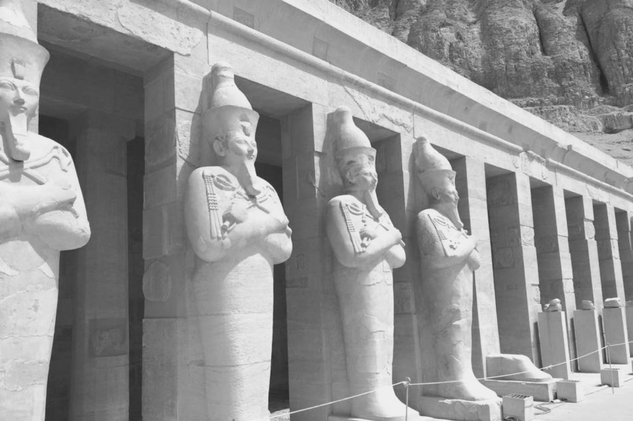 Deir el-Bahri: Die Geheimnisse des Totentempels der Königin Hatschepsut enthüllt