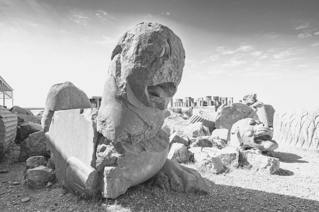 Auf welche Weise vereinte Darius das Persische Reich?