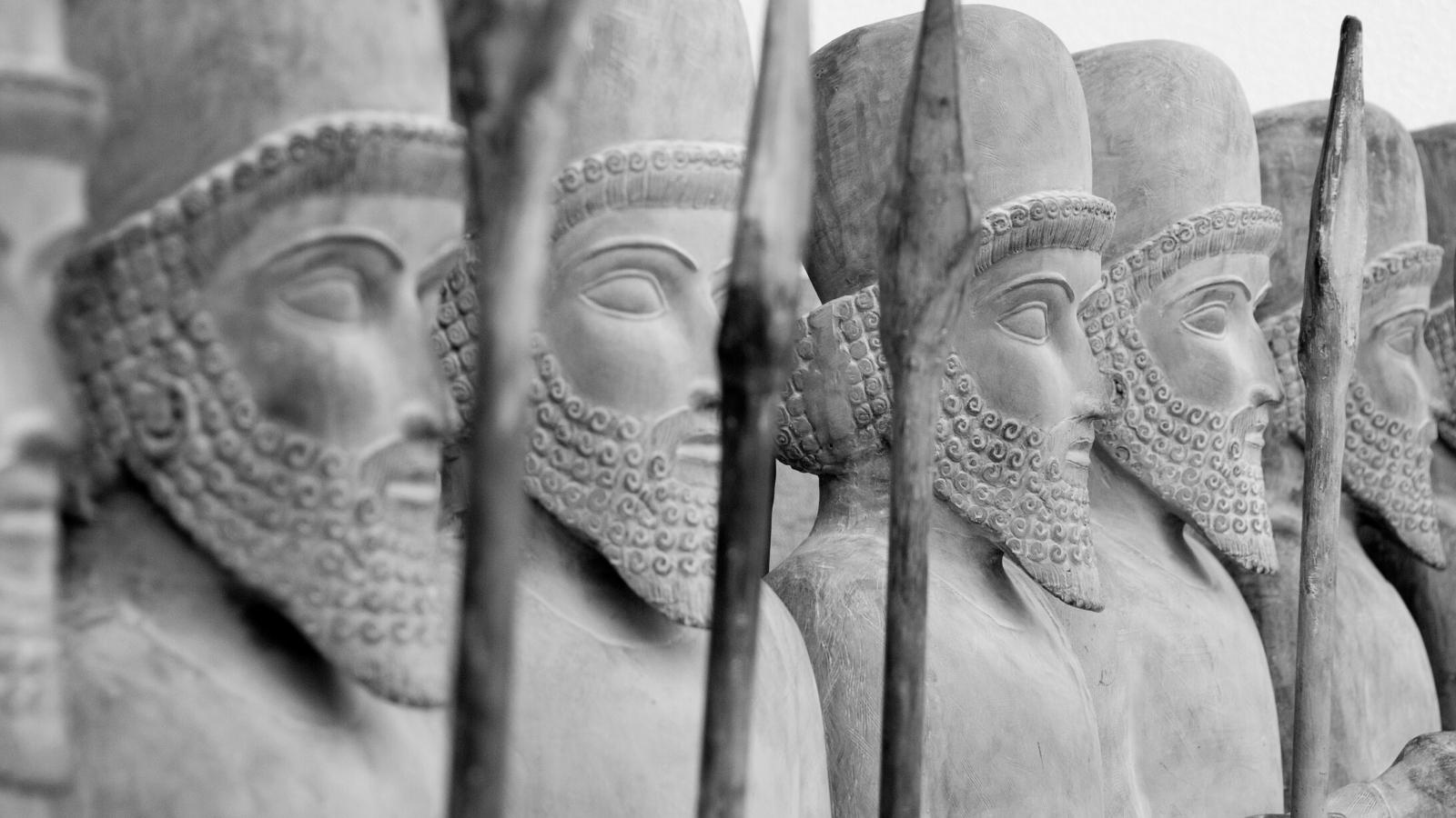 Wie groß war die persische Armee? War ihre Größe tausend oder eine Million?